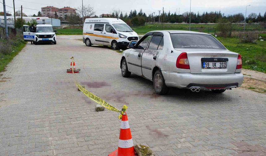 Araç içindeki tartışma kanlı bitti