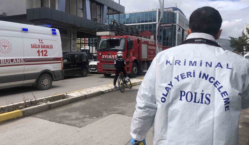 İnşaatta iple asılı halde bulundu