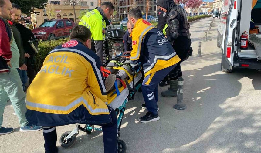 Çorum’da otomobil ile motosiklet çarpıştı: 1 yaralı