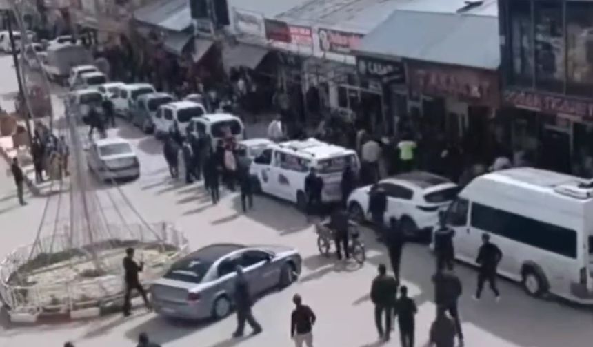 Erciş'te taşlı sopalı kavga: 4 yaralı, 7 gözaltı