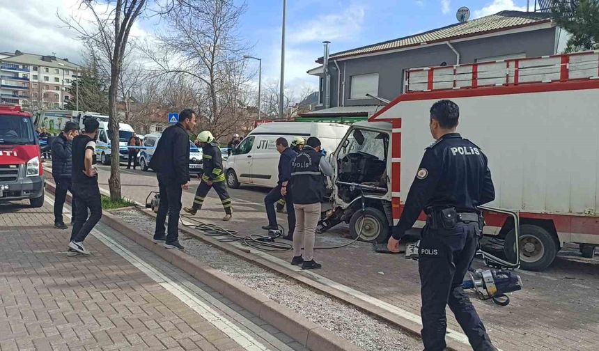 Epilepsi nöbeti geçiren sürücü yaşamını yitirdi