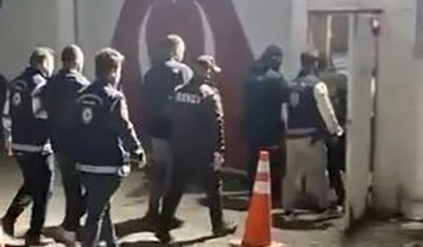 3 firari hükümlü tırda yakalandı