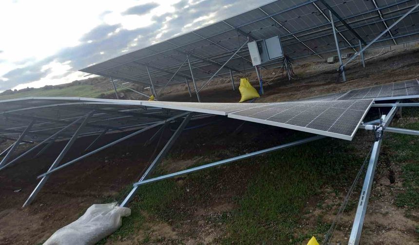 Rüzgardan dolayı ısı sitemleri uçtu