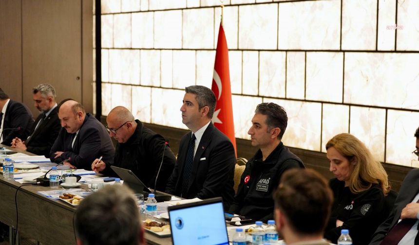 Kartal Belediyesi ile İstanbul Valiliği'nden ortak afet toplantısı