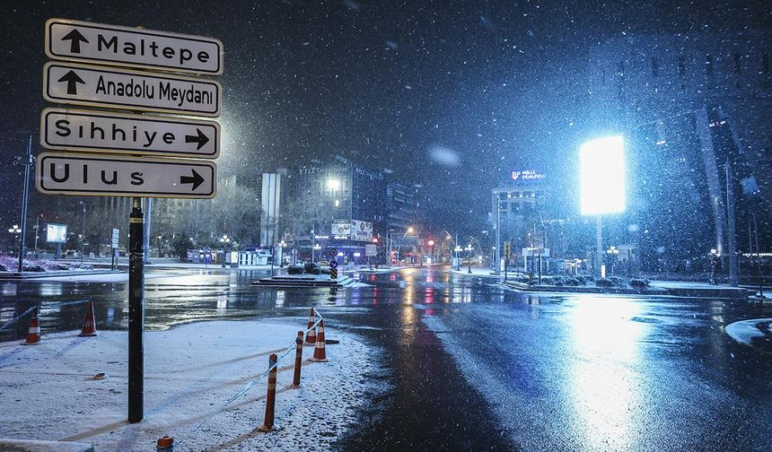 Ankara'da eğitime kar engeli: Okullara 1 gün ara verildi