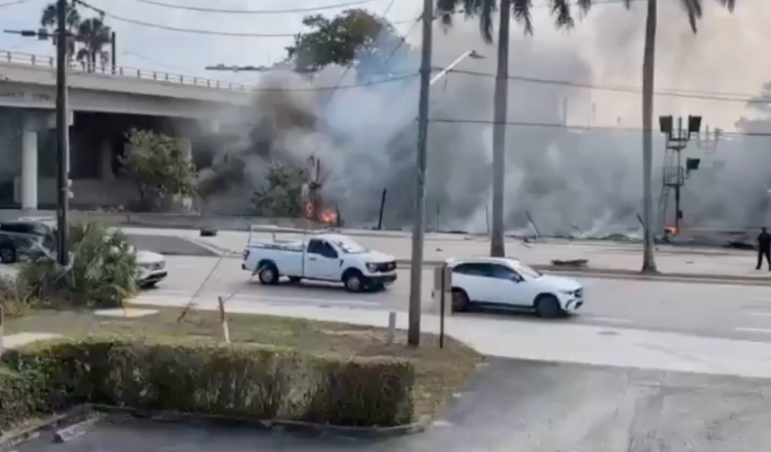 Florida'nın Boca Raton kentinde uçak kazası