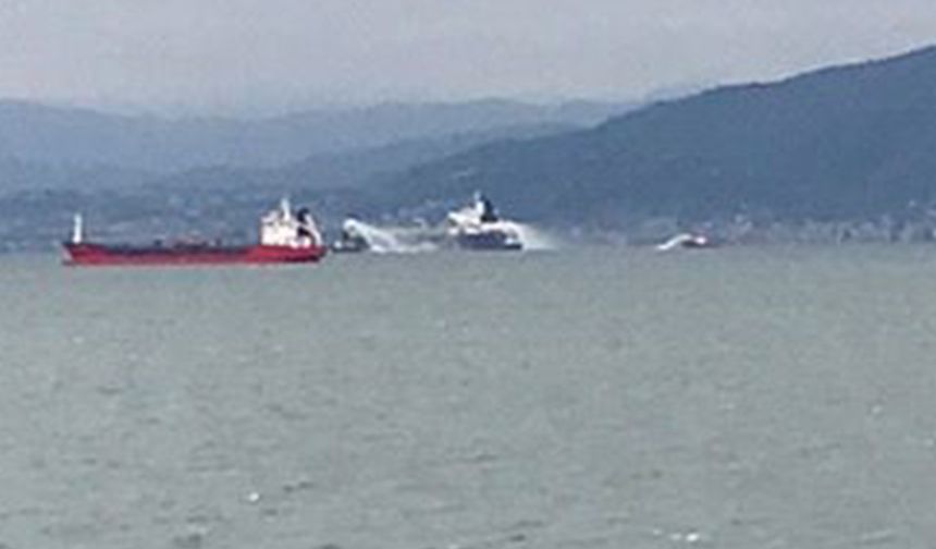 Tanker gemisinde yangın paniği
