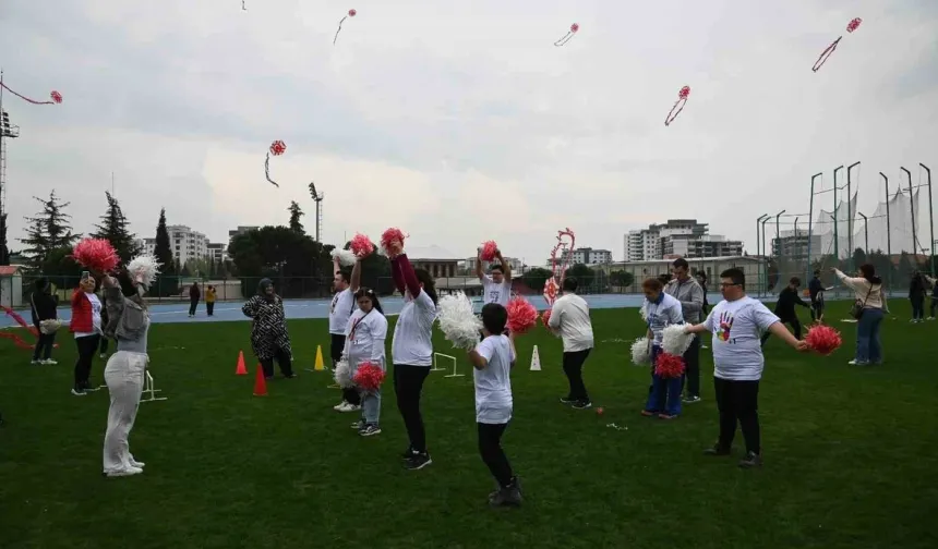 Manisa’da özel bireyler için renkli şenlik
