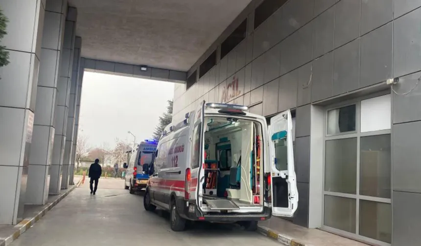 Kocaeli'de döner zehirlenmesi: 300'den fazla kişi hastaneye kaldırıldı