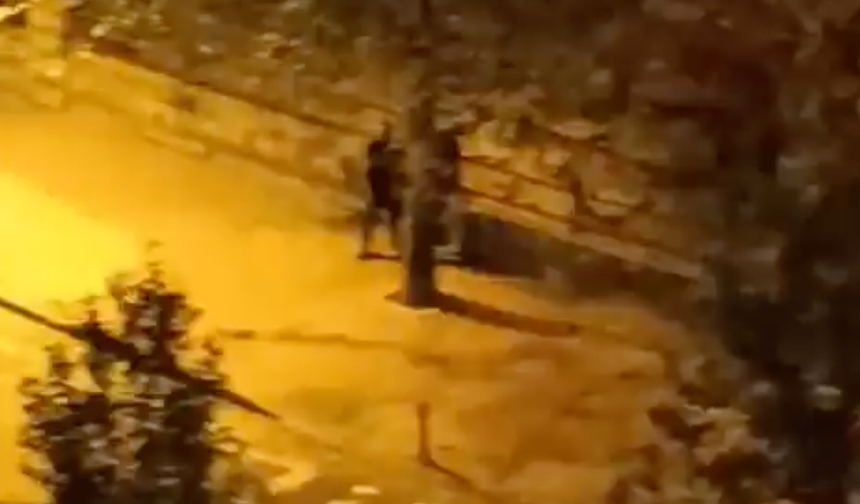 Alkollü olarak gezen şahsa otomobil çarptı