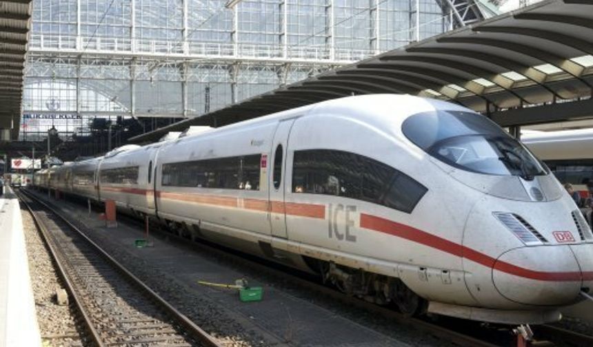Alman Demiryolları’nın toplu rezarvasyon uygulamasını kaldırması tepki çekti