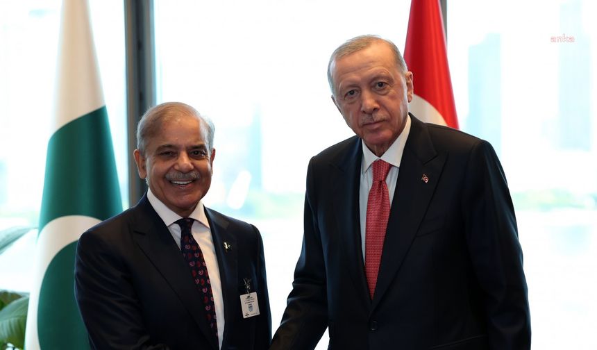 Cumhurbaşkanı Erdoğan, Pakistan Başbakanı Şahbaz Şerif ile telefonda görüştü 