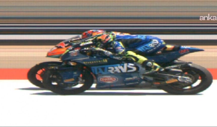Türkiye’nin MotoGP’deki ilk zaferi: Milli yarışçı Deniz Öncü 0.003 saniyeyle kazandı