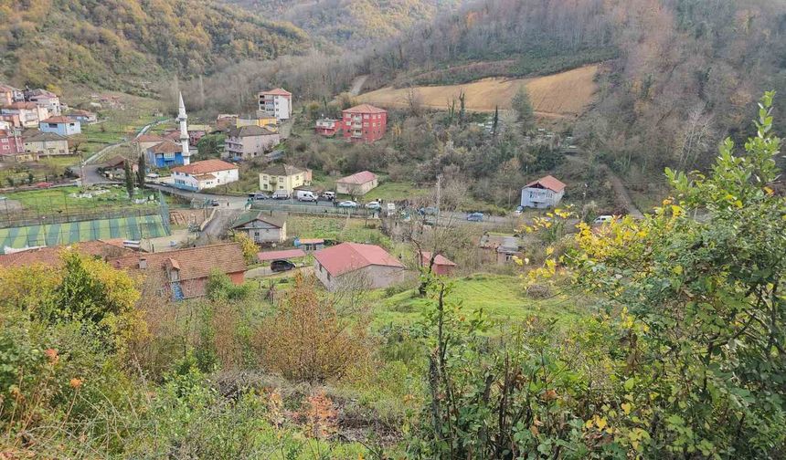 Hasta ziyaretinden dönerken annesiyle kurşunların hedefi oldu