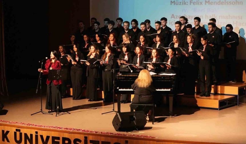 KBÜ'de Türkiye ve Azerbaycan ezgileri aynı sahnede