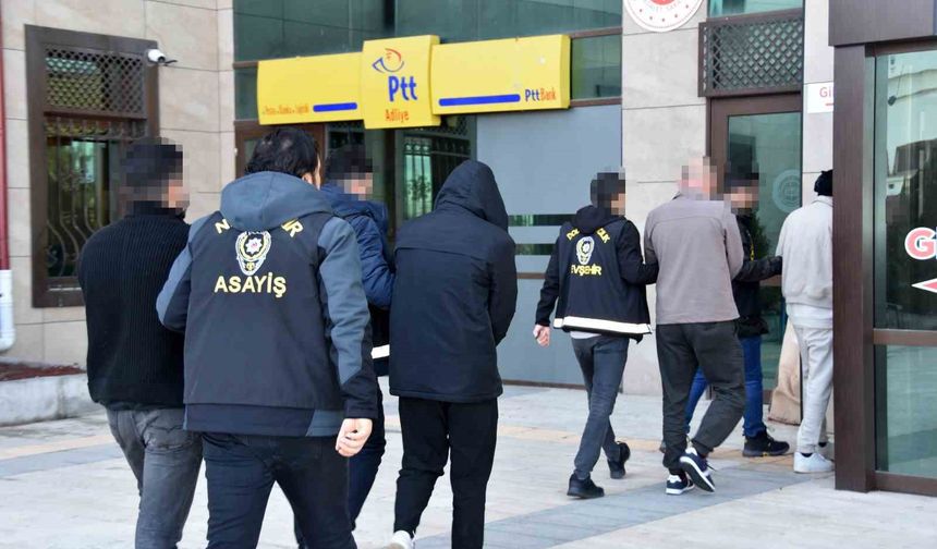 8 milyon TL'lik vurgun yapan sahte polis ve savcılar yakalandı