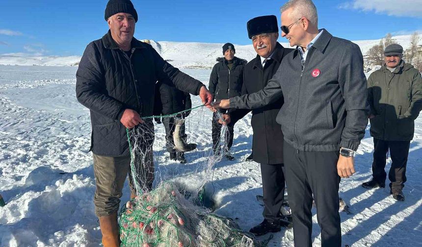 Çıldır'da ağ çekme etkinliği