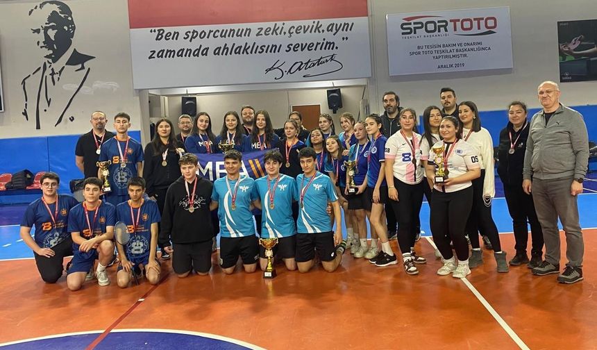 Eskişehir'de badminton heyecanı sona erdi