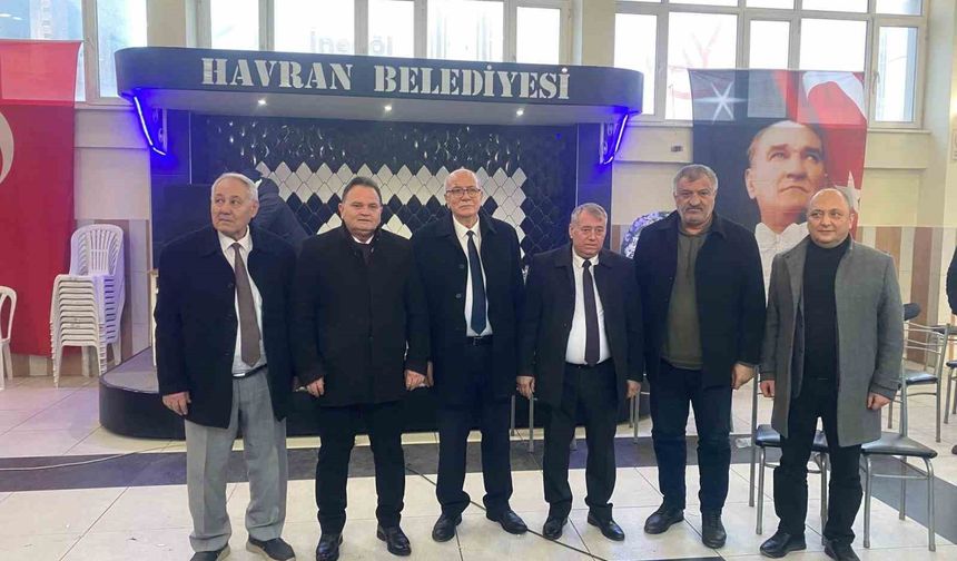 Havran Sebzeciler ve Meyveciler Esnaf Odası'nda Murat Hançer tekrar başkan seçildi