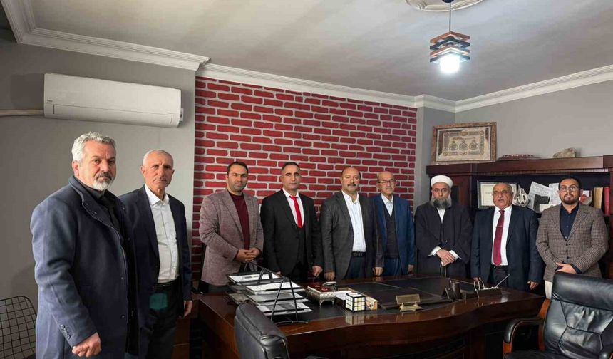 Iğdır'da aşiret liderleri ve kanaat önderlerinden ortak basın açıklaması: 'Toplumumuzun ihtiyatlı ve sükûnetli olması elzemdir'