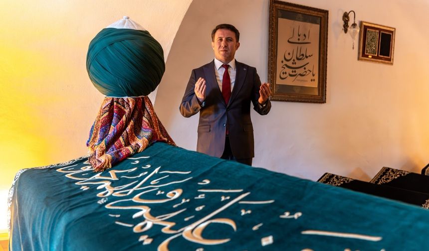 İl Emniyet Müdürü Çağlar'ın ilk durağı Şeyh Edebali Külliyesi