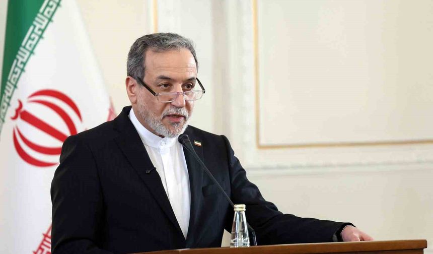 İran Dışişleri Bakanı Arakçi: 'Dünya bir saçmalıkla karşı karşıya ve Avrupa bunu bilinçli olarak benimsiyor'