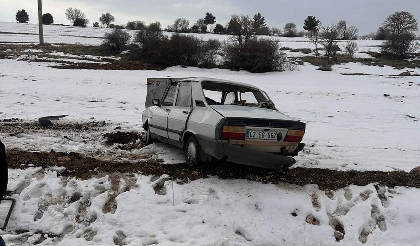 Köy korucusu kazada yaralandı