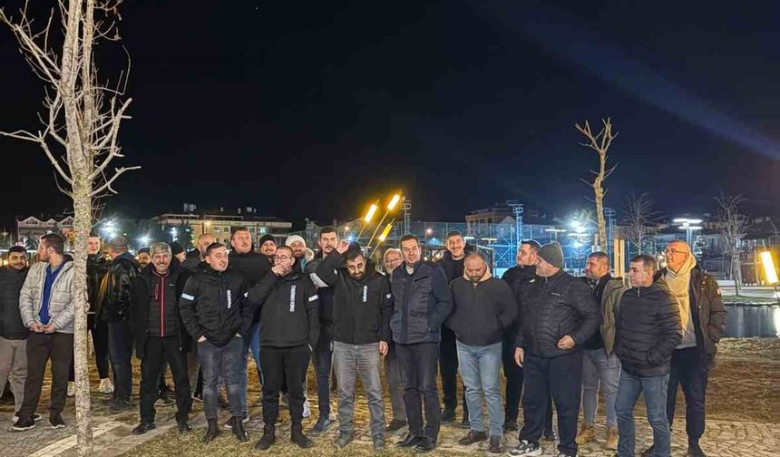 Pınarhisarlı tır şoförlerinden tır parkına tepki