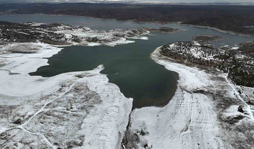 Porsuk Barajı'nda geriye çekilen su tedirgin etti