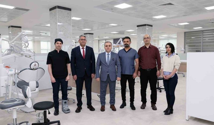 Rektör Altun, Yeni Diş Hastanesi Binası'nı inceledi