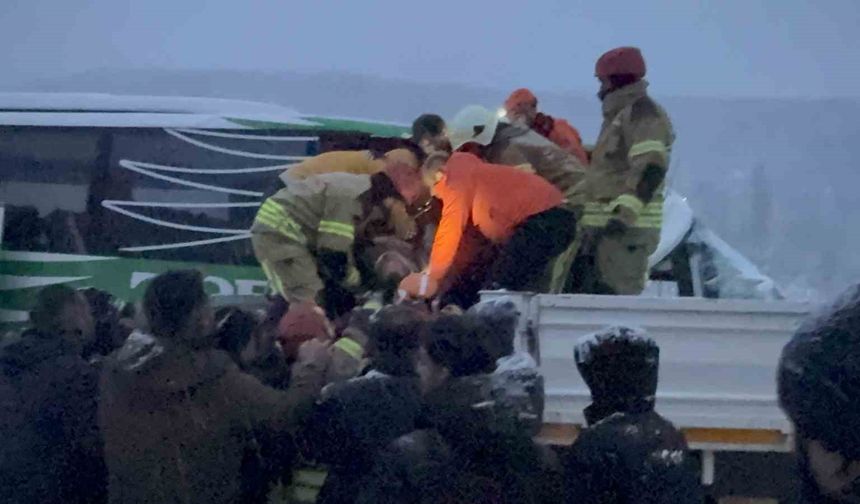 Tokat'ta otobüs-tır kazasında ölü sayısı 2'ye yükseldi