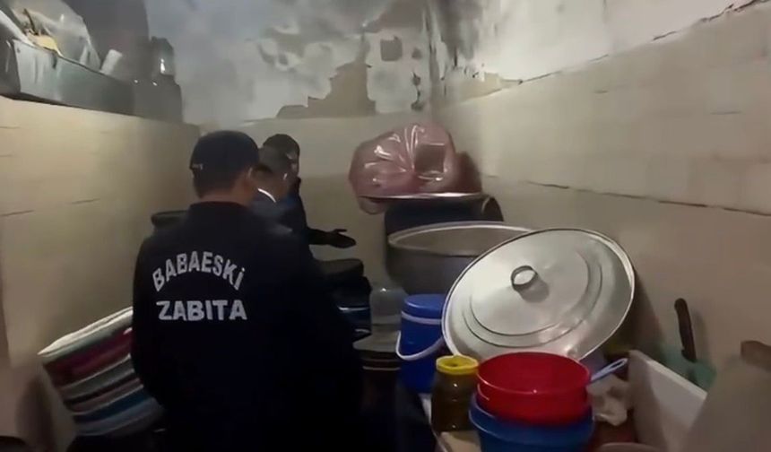 Babaeski'de ruhsatsız turşu imalathanesine baskın: 2,5 ton ürün imha edildi