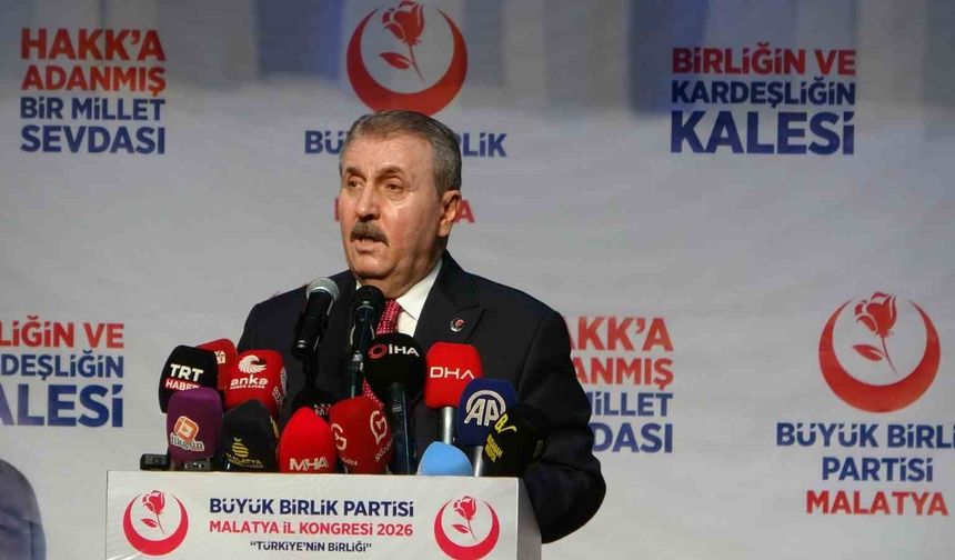 BBP Genel Başkanı Destici: 'Deprem bölgeleri ayağa kalkıyor, devletimiz güçlüdür'