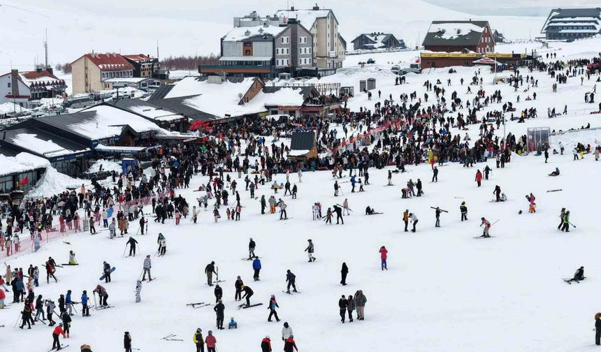 Erciyes'te hafta sonu yoğunluğu
