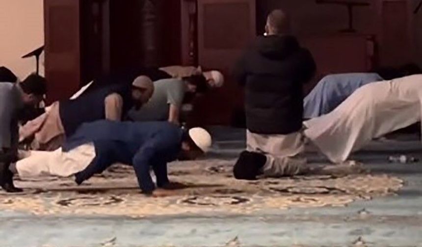 ABD'de yaşayan Trabzonlu imam teravih sonrası cemaate 61 şınav çektiriyor