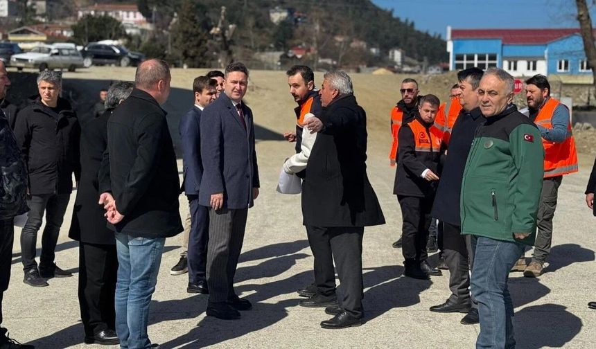 Ayancık'ta kavşak çalışmaları