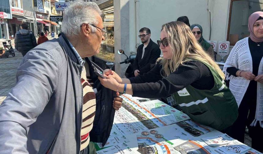 Babaeski'de Yeşilay bilgilendirme standı kuruldu