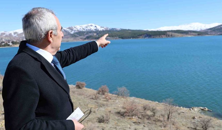 Başkan Bozcan: 'Davos'a gitmeye gerek yok Hazar Gölü'ne gidelim'