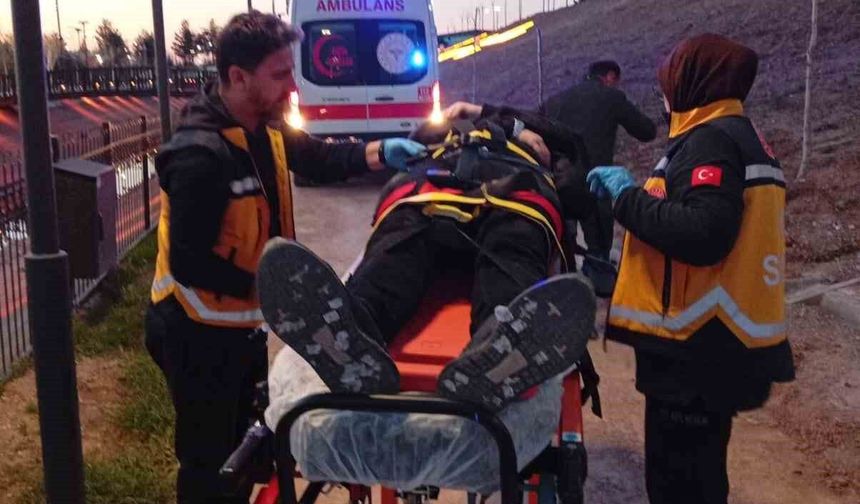 Batman merdivenden düşen bir kişi hastanelik oldu