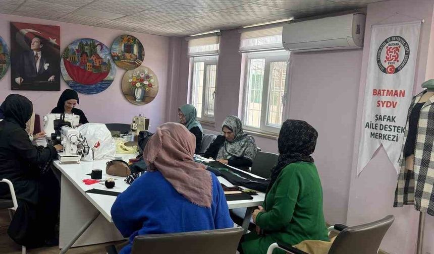 Batman'da kadınlar ilmek ilmek geleceği dokuyor