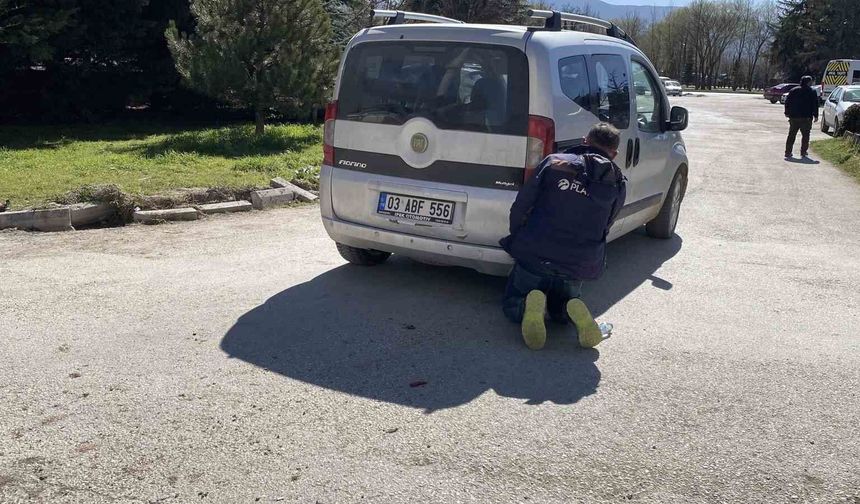 Bolu'da hafif ticari araç ile motosiklet çarpıştı: 1 yaralı