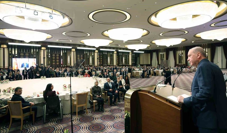 Cumhurbaşkanı Erdoğan: 'Kıymetli öğretmenlerimize karşı şiddete toleransımız yoktur'