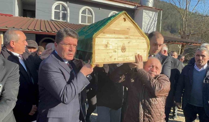 Eski Adalet Bakanı Tunç'un acı günü