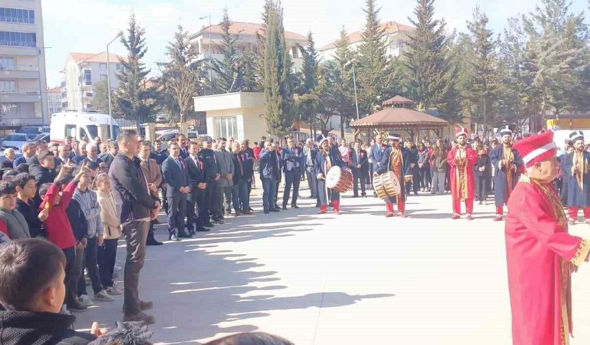 Gölbaşı'nda İstiklal Marşının kabulü kutlandı