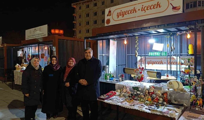 Halk Eğitim Merkezi stantları Ramazan'da da hizmet veriyor