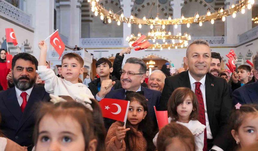 Hanife Hatun Camii çocuklarla şenlendi