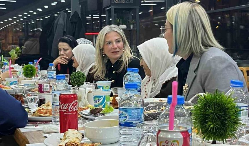 Kars'ta Kızılay'dan huzurevinde anlamlı iftar buluşması