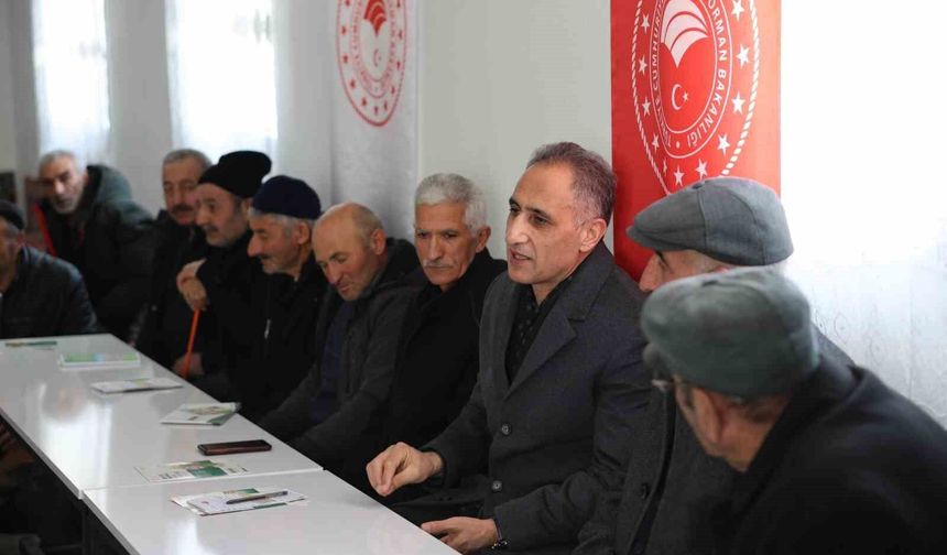 Kars'ta Tarım ve Orman Müdürlüğü üreticilerle buluşmayı sürdürüyor