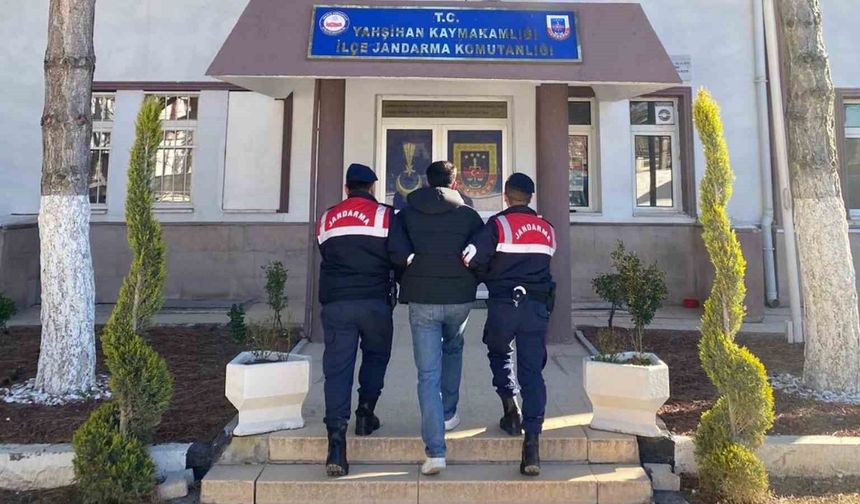 Kırıkkale'de aranan 2 hükümlü yakalandı