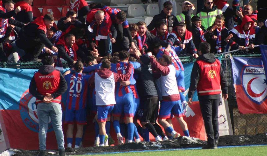 Niğde Belediyespor'dan 'Aile Tribünü' projesi